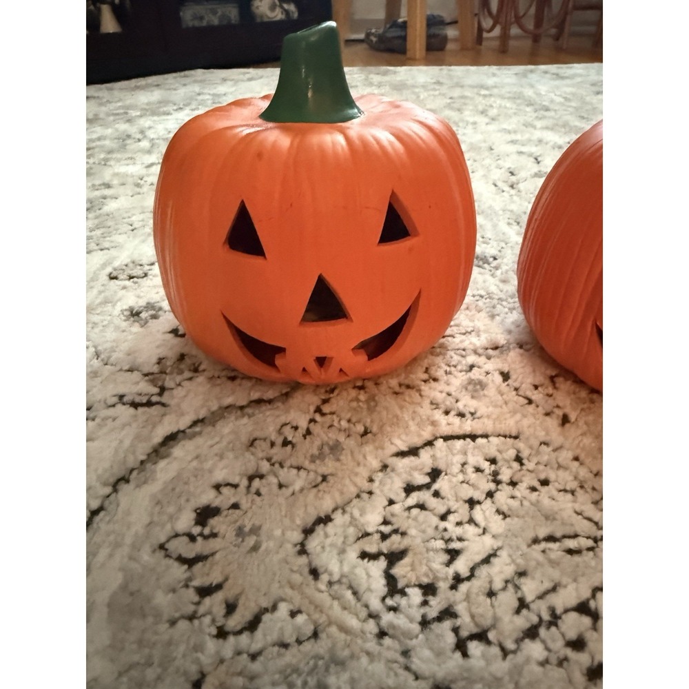 Set Of 2 6" Vintage Ceramic jack O'Lantern 7" Tall